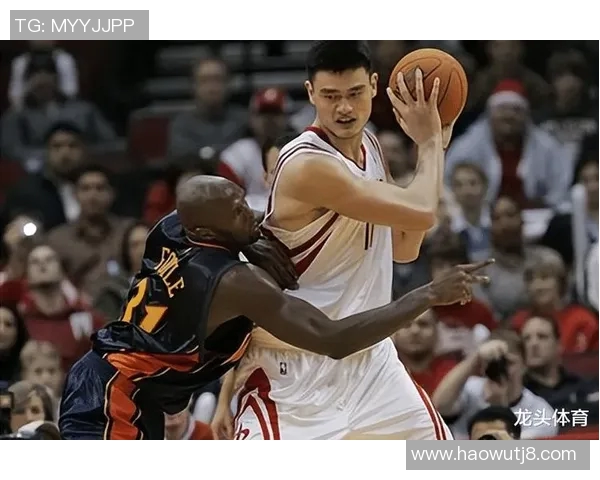 姚明首次在NBA开球的精彩瞬间与背后的故事揭秘