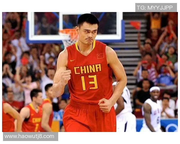 姚明拼搏精神感动全场不顾伤痛再度挑战赛场荣耀