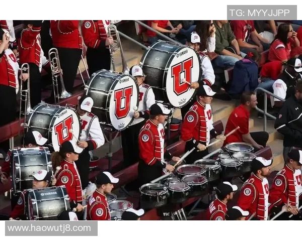 年轻帅哥足球明星风采尽显青春魅力的精彩瞬间照片集锦