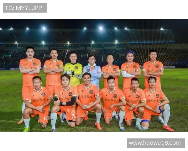 香港足球明星队聚焦大明星展现足球魅力与激情的精彩瞬间 香港足球明星队聚焦大明星展现足球魅力与激情的精彩瞬间