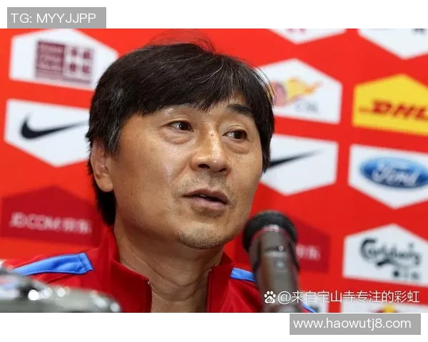 中国足球队教练辞职引发热议球迷期待新任教练带来改变与希望